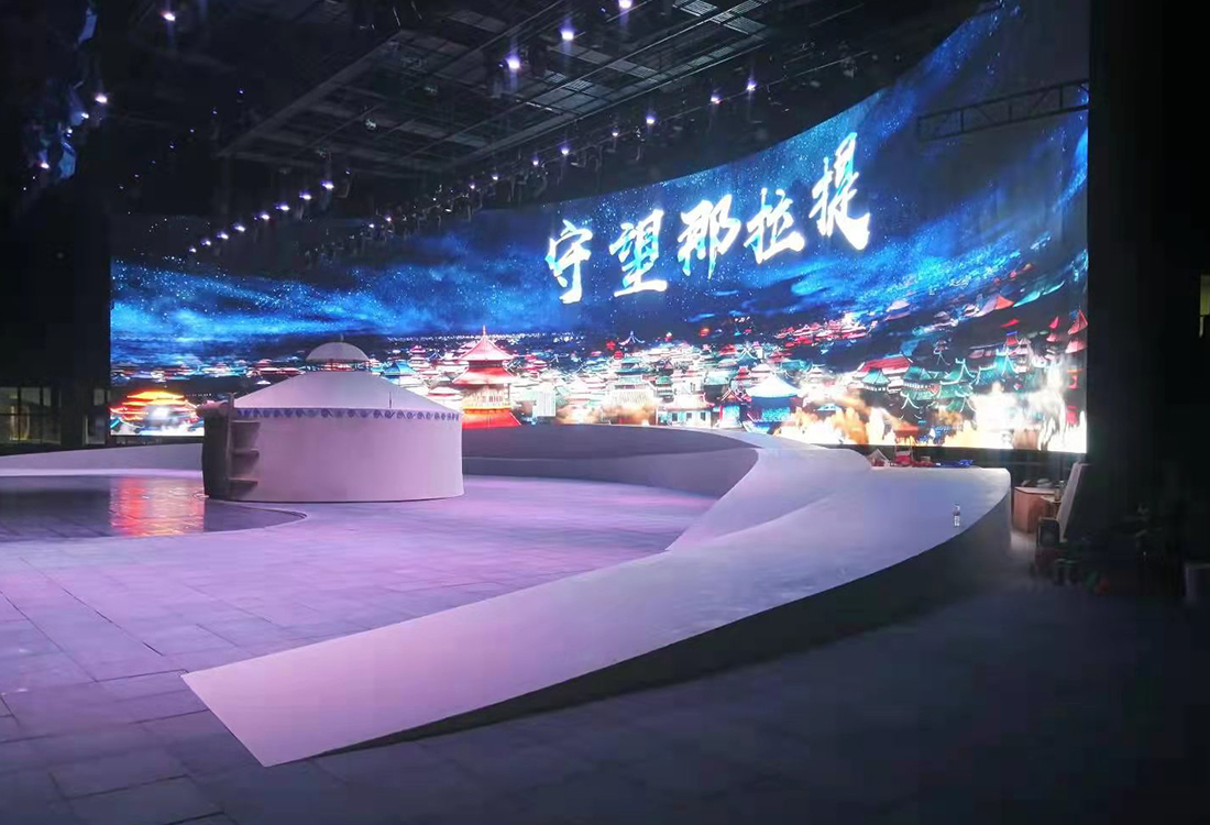 ����������